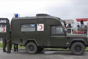 Askeri ambulans devrildi! 4 yaralı