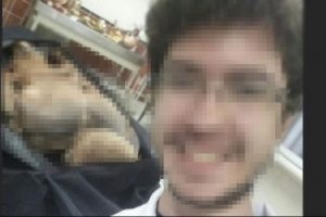 G&ouml;renleri şoke eden selfie!
