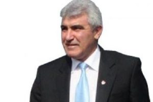 Yılın akademisyen &ouml;d&uuml;l&uuml; Fedayi Aksoy'a