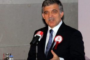 'Başta h&uuml;k&uuml;metimize destek vermemiz gerekir ve...'