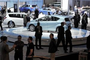 D&uuml;nya otomotiv &uuml;retimi y&uuml;zde 3,5 arttı