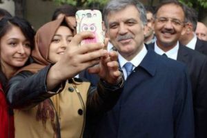 G&uuml;l s&ouml;z&uuml;n&uuml; tuttu