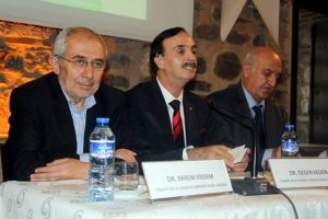 "Dilimizin DNA'sını bozmak isteyenler var"