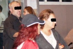 Kızları ka&ccedil;ırılınca ev bastılar