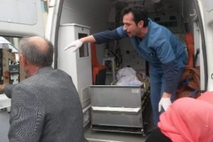 D&uuml;ğ&uuml;ne giden ara&ccedil; kaza yaptı: 1 &ouml;l&uuml;, 17 yaralı