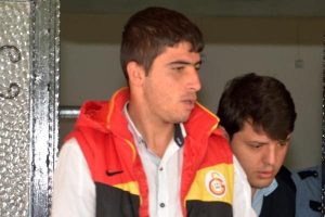 D&ouml;vd&uuml;ğ&uuml; babası ihbar etti, esrarla yakalandı