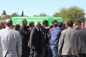 &Ouml;ld&uuml;r&uuml;len baba oğul toprağa verildi