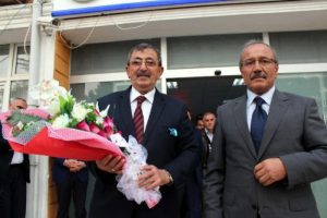 Belediye'ye &ccedil;aycı olarak girdi, m&uuml;d&uuml;r olarak emekli oldu