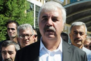 &Ouml;mer Altıparmak teslim oldu