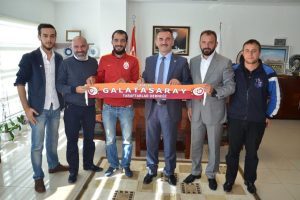 Gemlik'e Galatasaray Parkı ve UEFA anıtı