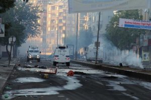 HDP ile H&Uuml;DA-PAR'ın arası oluyor mu ?