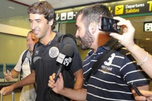 Raul imzayı attı