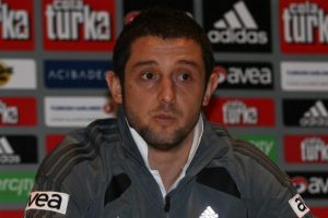Nihat Kahveci boşandı