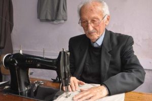 84 yaşındaki 62 yıllık terzi