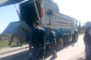 Bursa'da &ccedil;&ouml;p konteynırları dezenfekte ediliyor