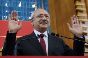 Kılı&ccedil;daroğlu'nadan esprili "yumurta" tweet'i