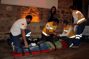 Bursa'da 112 &ccedil;alışanları kan verdi