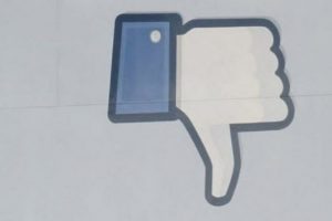 Facebook'a 'beğenmeme' tuşu mu geliyor?