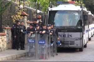 Validebağ'da iş makinaları tekrar...