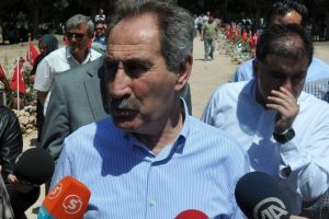 Eski Bakan yeni partide olacak mı?