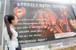 &Ouml;z&uuml;r dilemek i&ccedil;in bakın nasıl bir yol buldu