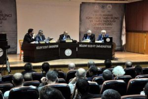 "Ermeni mezalimi tezini d&uuml;nyaya anlatamadık"