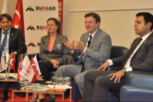 Nil&uuml;fer &Ccedil;ayı'ndaki kirlilik masaya yatırıldı