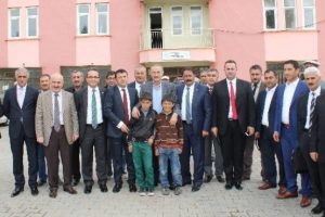 CHP heyeti Muş'a &ccedil;ıkarma yaptı