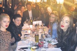 Kendine harem kurdu...