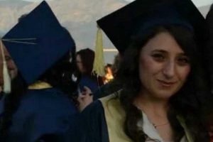 Alkoll&uuml; s&uuml;r&uuml;c&uuml;den şok savunma!