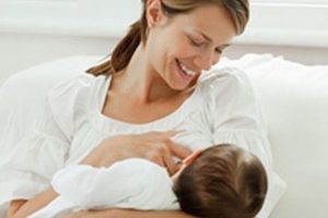Emziren anne kanserden korunuyor