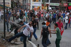 AK Parti binasında Gezi Parkı keşfi