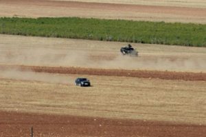 T&uuml;rk sınırını 4 ara&ccedil;la deldiler!