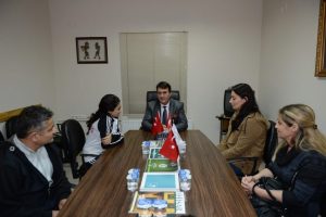 D&uuml;nya &uuml;&ccedil;&uuml;nc&uuml;s&uuml; mutluluğunu Başkan D&uuml;ndar ile paylaştı