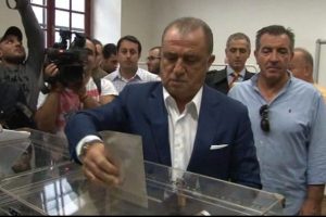 Terim de oy kullandı
