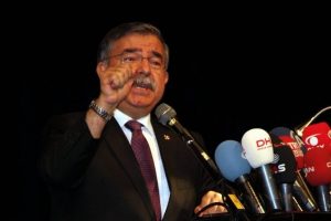 Bakan Yılmaz Bursa'da konuştı: "Mehmet&ccedil;iğe taş atanlar..."