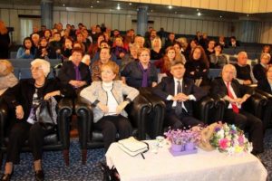 "Kız &ccedil;ocuklarımızı &ouml;ld&uuml;r&uuml;yoruz"