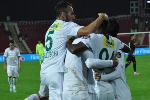 Bursasporlu futbolculardan galibiyet a&ccedil;ıklaması!