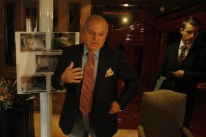 &Uuml;nl&uuml; armat&ouml;r kaza yaptı