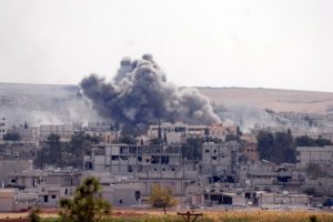 Kobani'de hava saldırısı s&uuml;r&uuml;yor