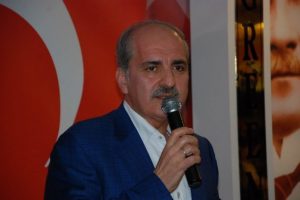 "Dilimizde de g&ouml;nl&uuml;m&uuml;zde de barış var"
