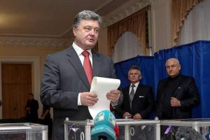 Ukrayna'da 7 siyasi parti parlamentoya girecek