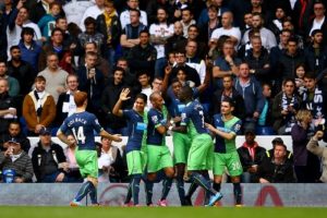 Tottenman kendi evinde vurgun yedi!