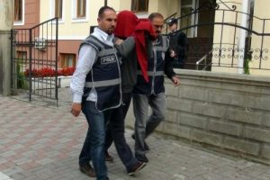 Arnavutluk'a ka&ccedil;tı, parası bitince d&ouml;nd&uuml;, yakalandı!