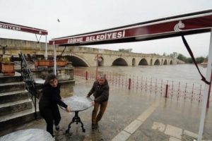 Edirne'de taşkın alarmı!