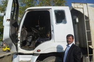 MHP'li Başkanın kamyonu yakıldı