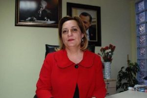 AKP'li kadın y&ouml;neticiden 'camide nikah' projesi