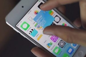 Banka hesabı a&ccedil;ana iPhone 6