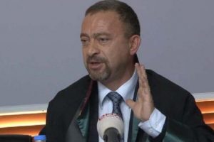 &Uuml;mit Kocasakal 'takipsizlik kararını' değerlendirdi