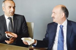 Umrede deve s&uuml;t&uuml; i&ccedil;meyin